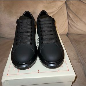 Alexander Mcqueen black sneakers
